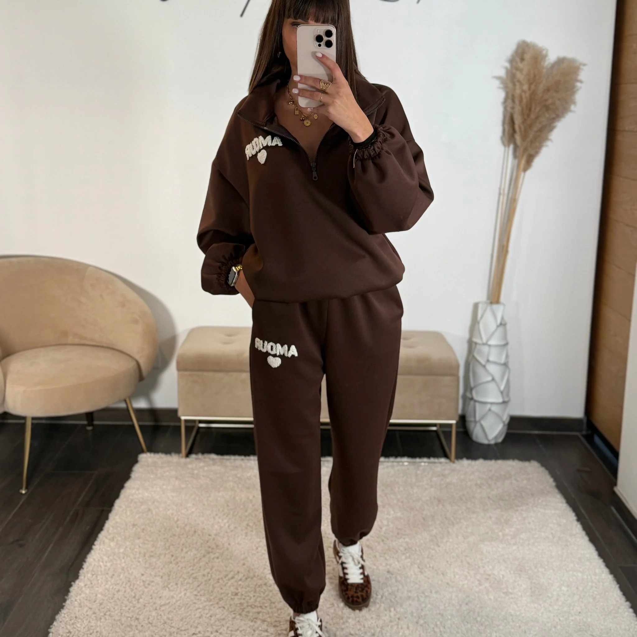ENSEMBLE SURVETEMENT AMOUR CHOCOLAT