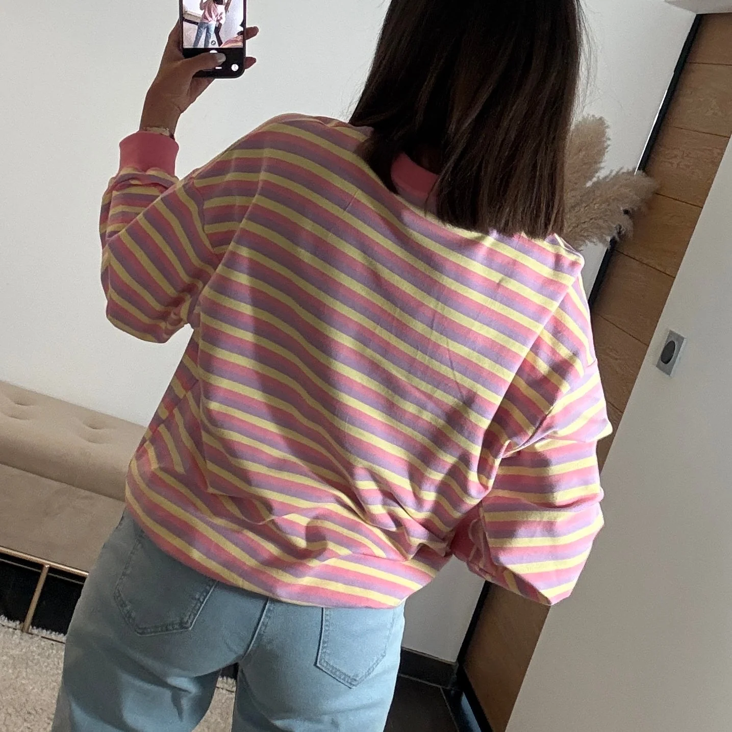 PULL RAYE JAUNE ET ROSE JOY - Image 4